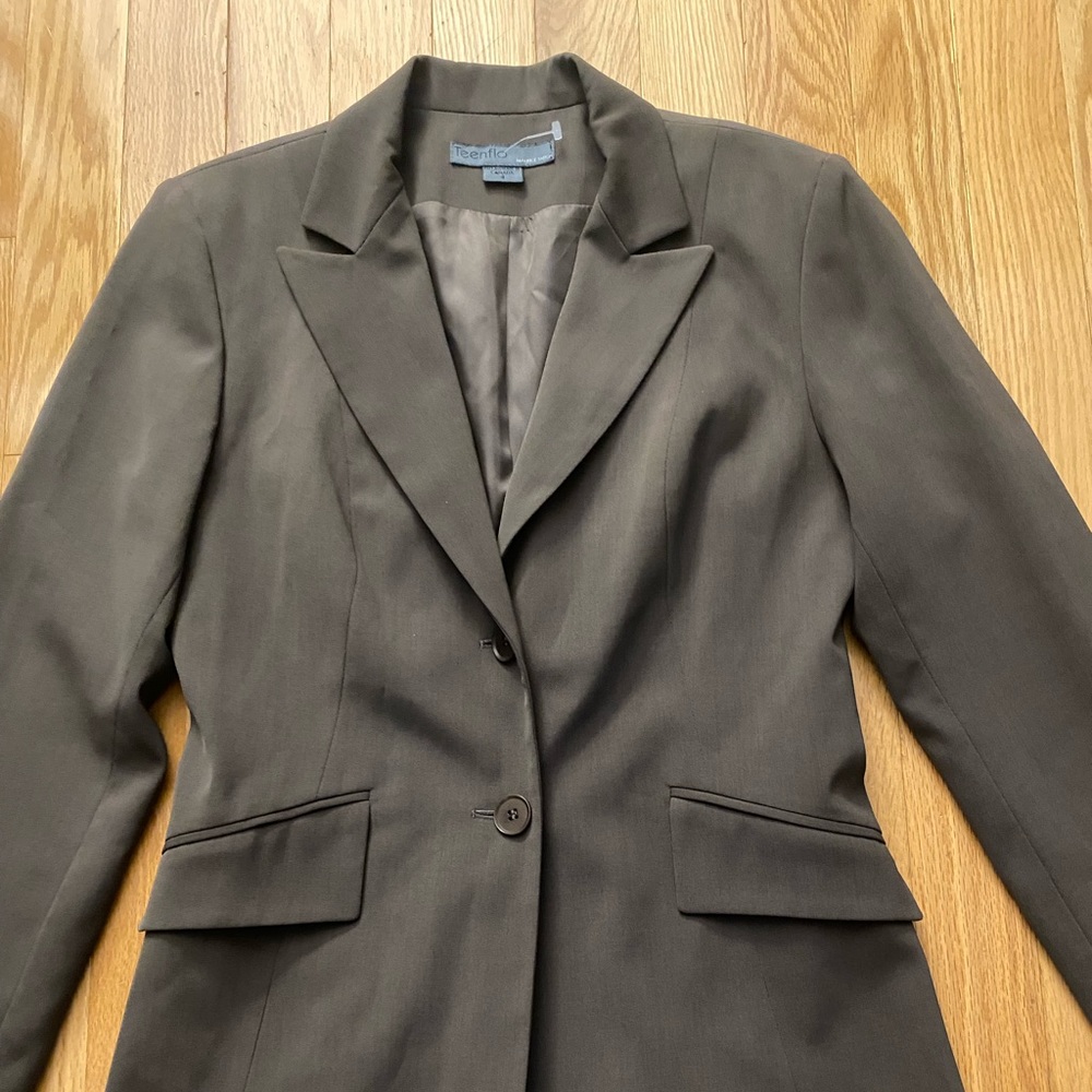 Teenflo Maurice Tarica Olive Two Button Blazer